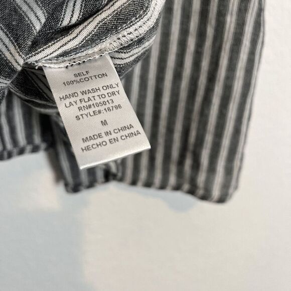 Savanna Jane Black White Striped Floral Embroidered Blouse Women's Size Medium - Picture 5 of 5